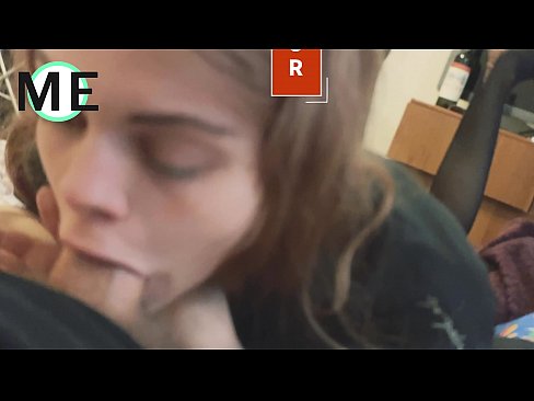 ❤️ Πούτσος στο λαιμό της, σκισμένο καλσόν και σκισμένα τακούνια ❌ στο el.raceporn.ru ☑
